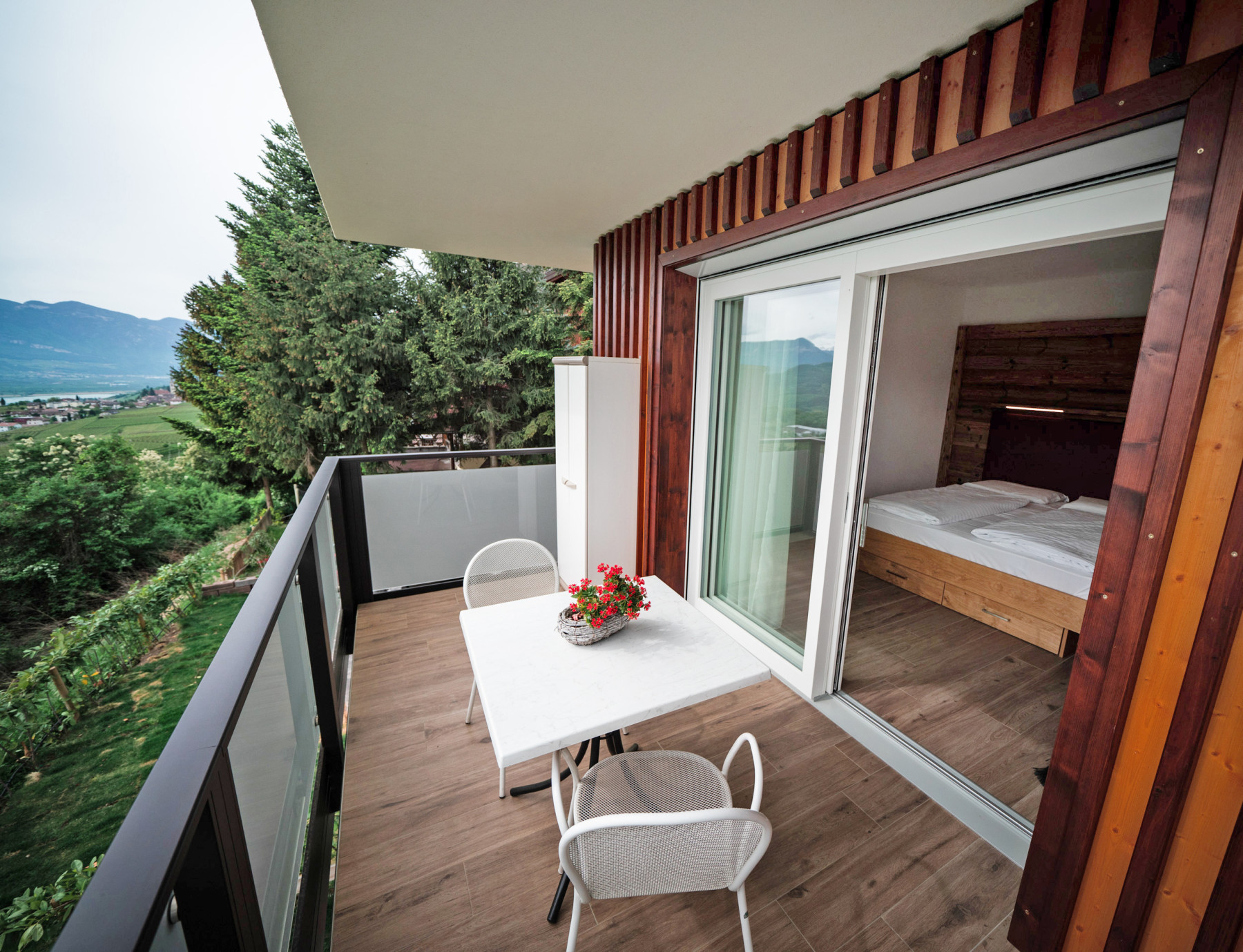 balcony