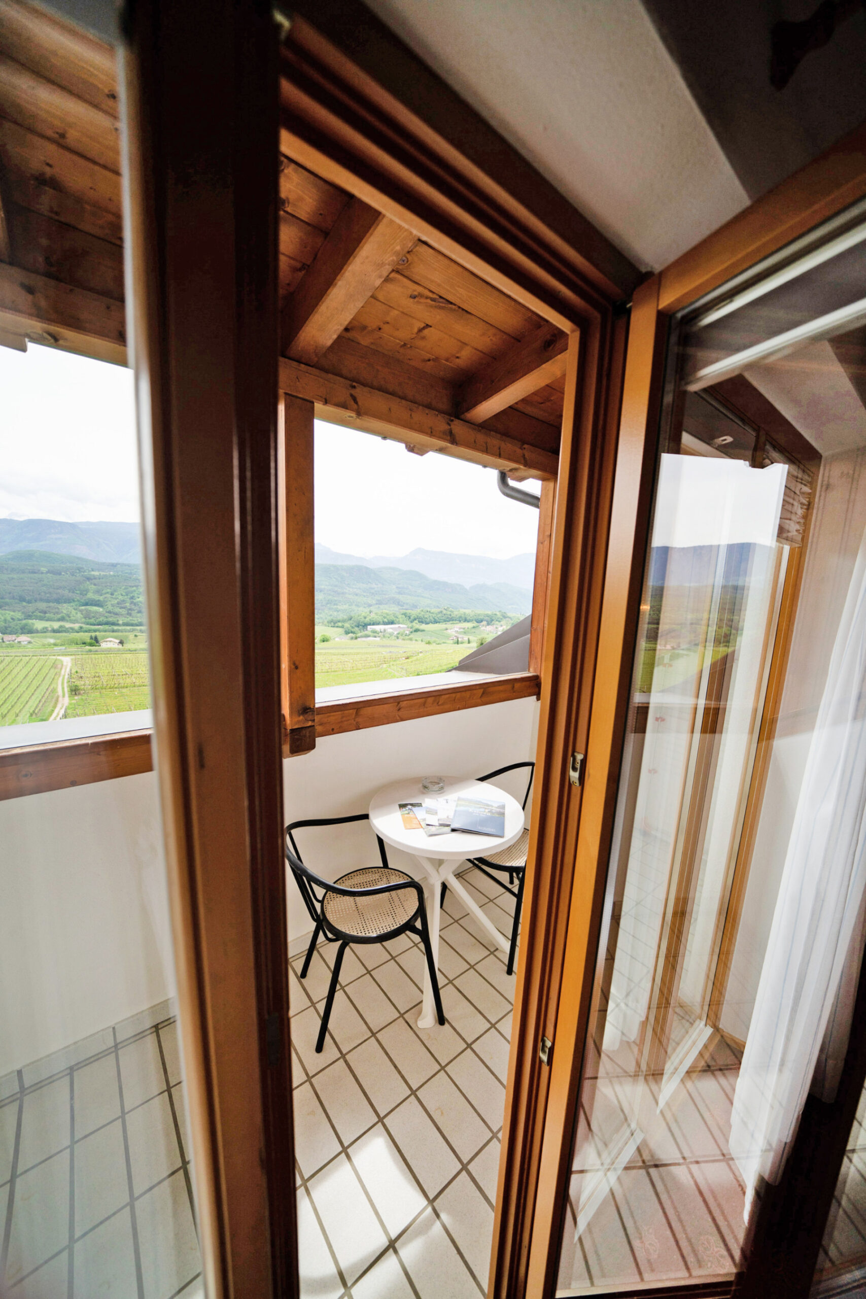 balcony